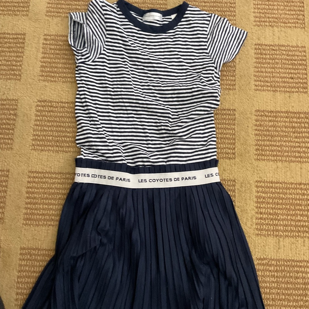Adorable les coyotes de Paris girls dress. Size 10.